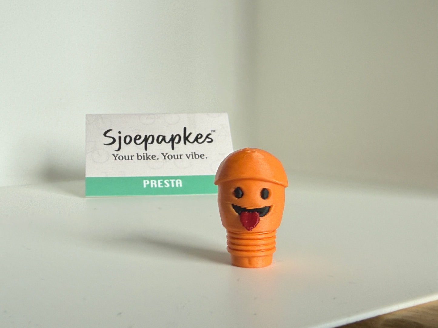 Emoji Classics – Tongue